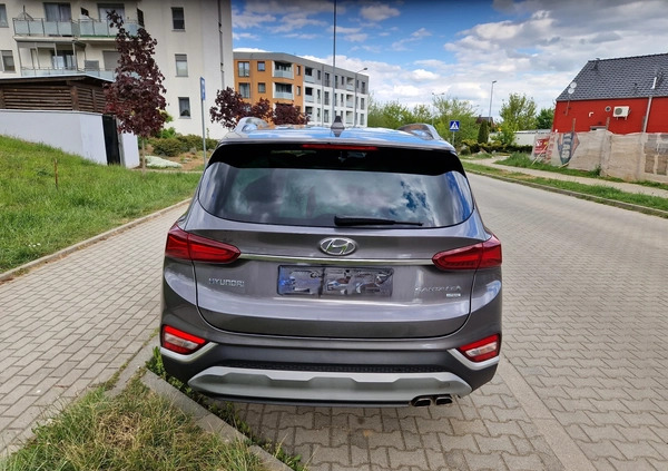 Hyundai Santa Fe cena 142000 przebieg: 39000, rok produkcji 2019 z Legnica małe 79